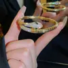 Pulsera Irregular Cóncava Retro Europea y Americana, Pulsera de Diseño Exagerado Personalizada, Pulsera Elegante Simple y de Moda Nicho