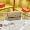 Bolsa feminina de alta qualidade 2026 nova moda estampa retrô bolsa quadrada pequena versátil alça de ombro larga bolsa de ombro único transversal moderna