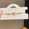 Pulsera Flor Corazón con Zirconia Incrustada Flor Corazón de Diamante Chapada en Oro Real de 18k Exquisita de Moda Pulsera de Mano Lujo Ligero Sensación de Gama Alta Joyería de Mano Mujer