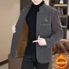 2025 Nuevo Traje de Invierno con Cuello Alto para Hombre Chaqueta Exterior Corta de Lana Chaqueta de Lana Popular Casual para Hombre