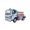 Caminhão de Combustível Sinotruk Howo 35m³ Tração 8x4 Compartimentos Independentes Bomba Dupla de Combustível Depósito de Óleo Móvel