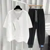 Traje Tendência de Manga Curta para Homens, Moda Ins Europeia e Americana de Verão, Conjunto de Roupa Masculina com T-shirt Stylish de Zíper
