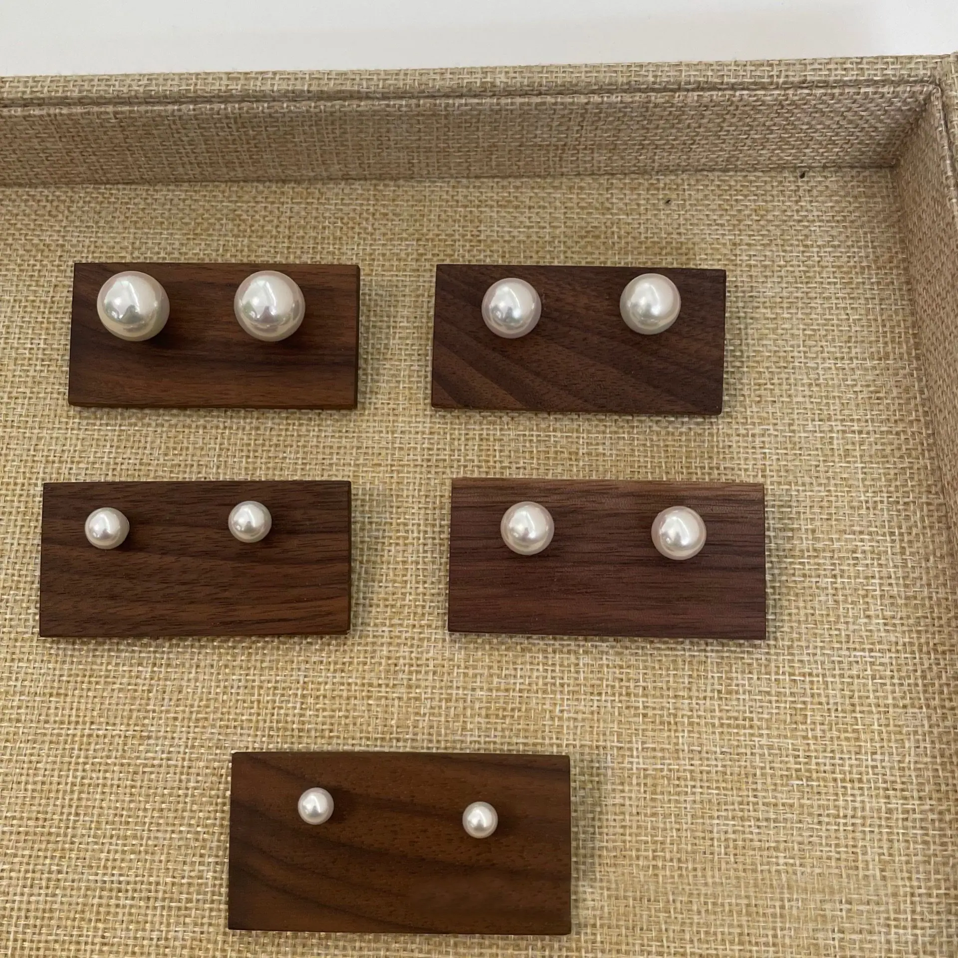 １２