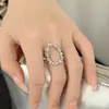 Anillo hueco geométrico transfronterizo para mujer, diseño de nicho estilo ins, anillo abierto elegante, anillo de lujo ligero y único para el dedo índice