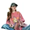 Camiseta solta de algodão puro estilo Hong Kong, cartoon retrô, grafite, para mulheres, top moderno de comprimento médio, tie-dye com blocos de cor exclusivos