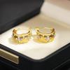 Nuevos Pendientes Retro de Palacio de Estilo Italiano Cepillado de Dos Tonos Dorados con Artesanía Pendientes de Aguja de Plata Electrochapada en Oro Real Pendientes para Mujer