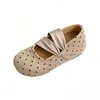 Zapatos planos retro estilo bosque de lunares con tiras retorcidas, punta redonda, suela suave y diseño plano, perfectos para combinar con vestidos para el uso diario.