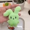 Lindo peluche de dibujos animados conejo de orejas rojas muñeco colgante broche bolsa zapato accesorio de ropa accesorio de juguete de peluche de conejo