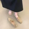 Sapatos Baixos de Couro para Mulheres 2026 Novo Estilo Coreano Camurça Bico Redondo Solado Grosso Salto Baixo Mocassins para Mulheres