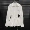 Primavera 2025 Novo Design de Nicho Estilo Spice Girl Design de Cintura Apertada Vestido-camisa Feminino