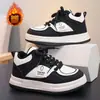 Zapatos Deportivos Infantiles 2026 Otoño/Invierno Nuevo Estilo Más Terciopelo Zapatos de Skate para Niños Zapatos Dobles de Algodón para Niñas Zapatos Casuales para Correr para Niños Medianos y Grandes
