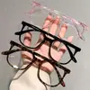Óculos Personalizados com Armação Quadrada para Mulheres Europeus e Americanos Anti-Luz Azul Podem Ser Equipados com Lentes Planas para Miopia Armação de Óculos Retro Cor Degradê Tendência