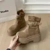 Botines gruesos de estilo retro para mujer que aumentan la altura, otoño e invierno 2026, favorecedores para personas menudas, botas de moda adelgazantes
