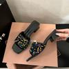 Chinelo feminino transfronteiriço com lantejoulas 2023 novo moda simples bico redondo peça única sandálias de salto grosso 35-42