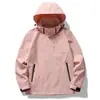 Ropa de asalto tres en uno para exteriores para hombres y mujeres abrigo overall grueso resistente al frío con forro polar desmontable venta al por mayor logo imprimible
