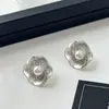 Brincos de Tarraxa Flor Camélia Esmalte Menta Verde Gotejamento de Óleo Verão Pequenos Frescos Zircônia Flor Elegante Temperamento Brincos para Mulheres
