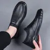Zapatos de Cuero del Viejo Pekín para Hombres de Mediana Edad Sueltos Punta Redonda Sin Cordones Zapatos de Trabajo Transpirables Sueltos Ligeros Zapatos de Cuero Zapatos de Papá para Hombre