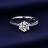 Anillo de Diamante Sintético de Seis Garras para Mujer, Anillo de Pareja Sencillo y de Moda Estilo Zirconia, Anillo Ajustable para Propuesta de Boda, Lujo Ligero al por Mayor