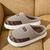 Pantuflas de Algodón para Usar Afuera, Pantuflas Domésticas para Mujer, Zapatos de Algodón Populares 2025, Antideslizantes de Felpa Invierno Suaves de Suela Casual Cálidas