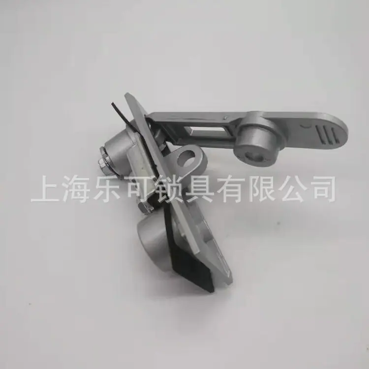 2729594370_846143375 副本
