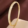 Pulseira ajustável multi-formato estilo popular cruzado anel de design único com zircônia microincrustada atacado