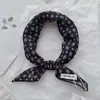 Bufanda Cuadrada Casual Dulce y Fresca Estilo Europeo y Americano para Mujer 58X58 Mezcla de Algodón y Poliéster Alta Densidad Transpirable Pañuelo para la Cabeza Fotografía de Viajes