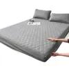 Protector de colchón impermeable para comercio exterior, acolchado a prueba de orina transfronterizo, antideslizante, antiarrugas, protector de colchón de cobertura total para colchón Simmons, pieza única