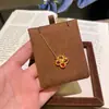 Anel de Cobra Vintage Estilo Medieval Argola Flor de Quatro Folhas Retro Pulseira Colar de Prata Esterlina Escovada de Alto Padrão