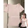 Camiseta Amarilla de Manga Corta con Hombro Recto y Cuello en U Estilo Retro Americano para Mujer, Top Corto Adelgazante de Verano, Hermosa Chica Atractiva