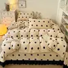 Estilo Retro Francês Veludo Leite Quatro Peças Colcha Inverno Espessada Dupla Face Flanela Coral Veludo Capa de Edredom Lençol Acolchoado