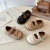 Sapatos de Princesa com Laço para Crianças, Sapatos Pequenos de Couro, Nova Versão Coreana Primavera e Outono 2026 Sapatos Casuais Versáteis para Meninas com Solado Macio