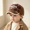 Gorro de Bebé Estilo Coreano Otoño e Invierno Cálido Engrosado Pana Gorra Plana para Niños y Niñas Recién Nacidos Meses Pequeños Gorra de Béisbol