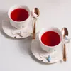 Figura Decorativa Boneca com Bandeja Resina 24cm x 18cm x 32cm - Wolff