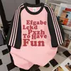 Camiseta de Manga Corta con Estampado de Graffiti Vintage y Letras, Rayas y Corte Oversize, Estilo Nuevo Verano 2026