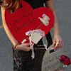 Caja de Flores de Mano para el Día de San Valentín Caja de Arreglo Floral Corazón Plateado Caja de Empaque para Ramo de Rosas Individual Bolso con Forma de Corazón