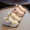 Zapatos Deportivos para Niñas Versátiles y de Moda Zapatos de Princesa con Flores Dulces Otoño 2026 Nuevos Zapatos de Patinaje para Niñas con Suela Suave