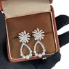 Brincos de Zircônia Floral Fresca, Brincos de Pérola Pendentes Exquisitos de Nicho, Estilo Suave, Luxo Leve, Brincos Modernos e Versáteis para Mulheres