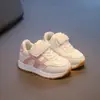 Tênis Casuais Femininos 2025 Verão Novo Estilo Tênis para Crianças Médias e Grandes Tênis Masculinos Forrest Gump Tênis Casuais para Corrida