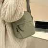 Nova Bolsa Pequena Estilosa para Mulheres 2026, Bolsa Transversal de Ombro Fashion, Bolsa de Mão Vertical Casual e Elegante, Bolsa Quadrada Pequena