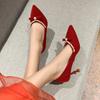 Sapatos de Casamento Chineses 2025 Primavera e Outono Novo Estilo Traje Xiuhe Vestido de Casamento Dupla Utilização Sapatos de Noiva Casamento Vermelho Francês Salto Alto