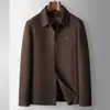 Casaco Curto Masculino Outono e Inverno com Gola Lapela, Estilo Workwear, Luxo de Alta Qualidade, Negócios, Forro Destacável de Penugem de Ganso, Casaco Quente de Lã