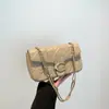 Bolsa transversal com corrente para mulheres, bolsa de ombro com bordado de diamantes transfronteiriça, pequena bolsa quadrada da moda para usar sob o braço para senhoras