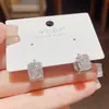 Brincos Quadrados da Moda e Exquisitos para Mulheres, Usáveis dos Dois Lados, Luxo Leve, Sensação de Alto Padrão, Brincos Versáteis, Novo Estilo Popular