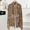Lenço de Algodão e Linho com Estampa de Leopardo Texturizado de Luxo Leve para Mulheres, Xale Longo de Verão, Atmosfera de Alto Padrão, Lenço de Pescoço Versátil