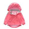Ropa Infantil Ropa de Neopreno Forrada de Polar para Niños Primavera y Otoño Cortavientos para Bebé Abrigo de Polar con Capucha para Niños Grandes Moda Estilo Occidental