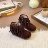 2026 Inverno Novas Botas Curtas Femininas Retrô com Franjas Estilo Coreano Infantil com Fivela Fosca Tira Botas Martin Botas de Couro de Princesa
