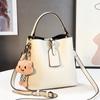Bolsa Popular de Luxo Feminina 2025 Nova Moda Bolsa Pequena Luxo Acessível Grande Capacidade Bolsa Saco Ombro Cruzado Feminina
