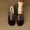 Sapatos femininos quentes, de sola reta, estilo patchwork, nova coleção outono/inverno 2025, bico profundo, felpudos, sapatos pequenos de couro