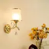 Lámpara de Pared Retro de Segunda Mano Lámpara de Mesita de Noche Dormitorio Madera Maciza Creativa Sala de Estar Pasillo Vestíbulo Escalera Luminaria LED Hierro