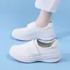 Em Estoque Sapatos de Enfermagem com Velcro Femininos Outono/Inverno com Pelúcia Versáteis Antiderrapantes Solado Grosso Calçados de Trabalho para Cuidados Médicos Dropshipping Exclusivo Transfronteiriço
